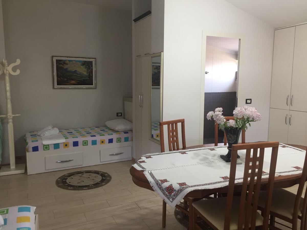 Lille France Apartments Shkoder Luaran gambar