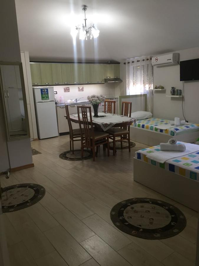 Lille France Apartments Shkoder Luaran gambar