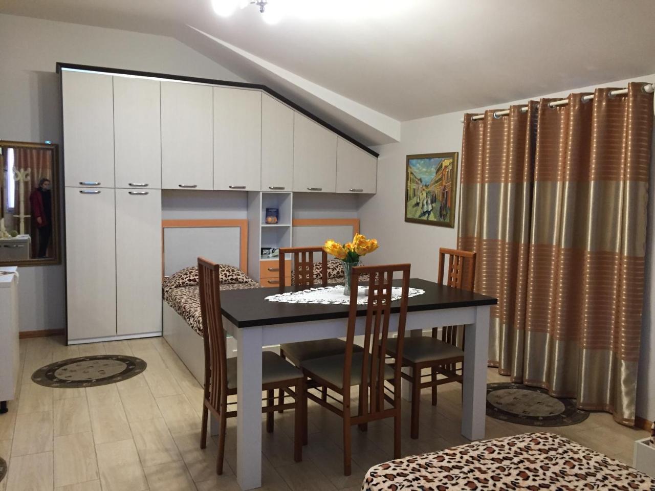 Lille France Apartments Shkoder Luaran gambar