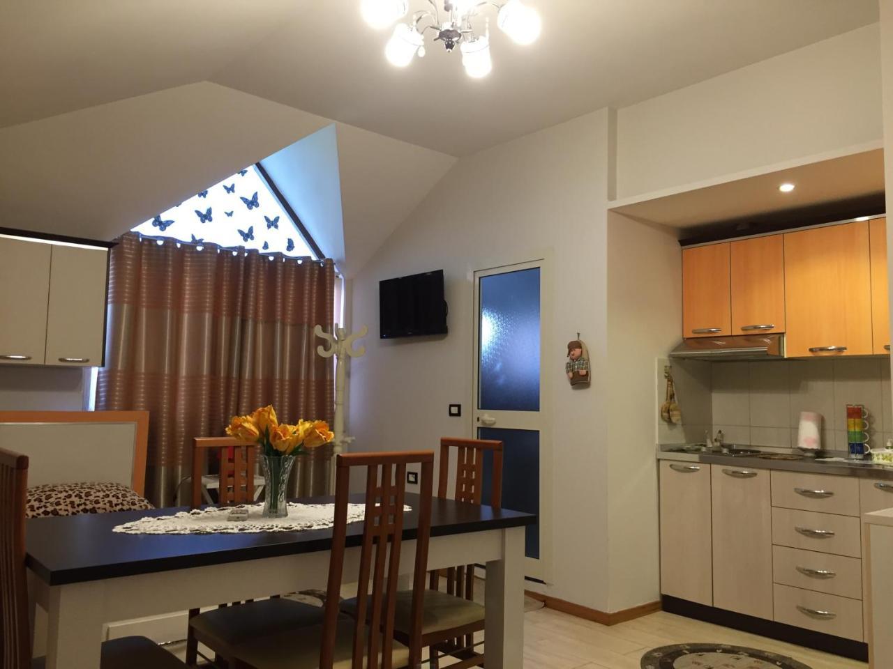 Lille France Apartments Shkoder Luaran gambar